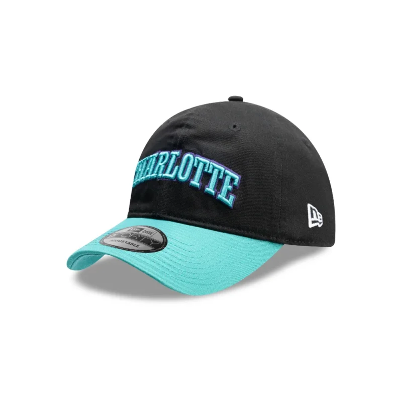 כובע 9FORTY עם לוגו CHARLOTTE HORNETS