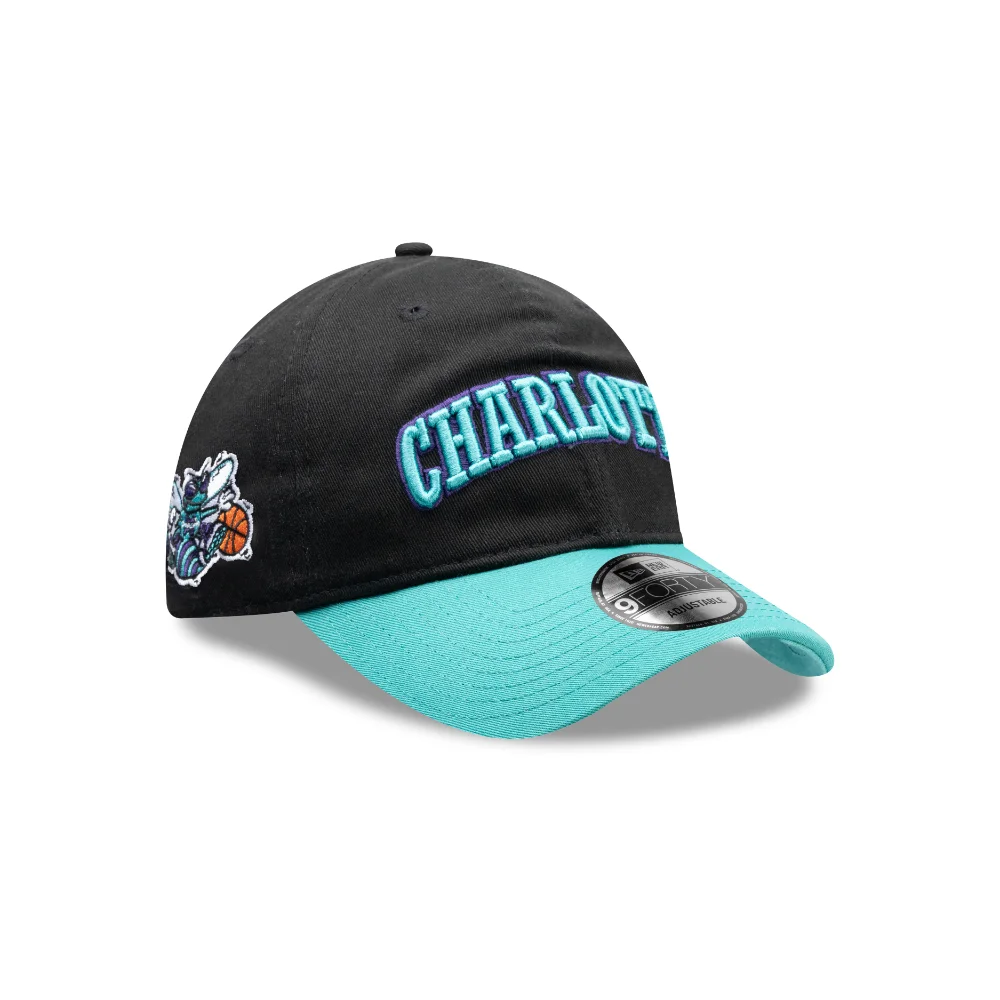 כובע 9FORTY עם לוגו CHARLOTTE HORNETS