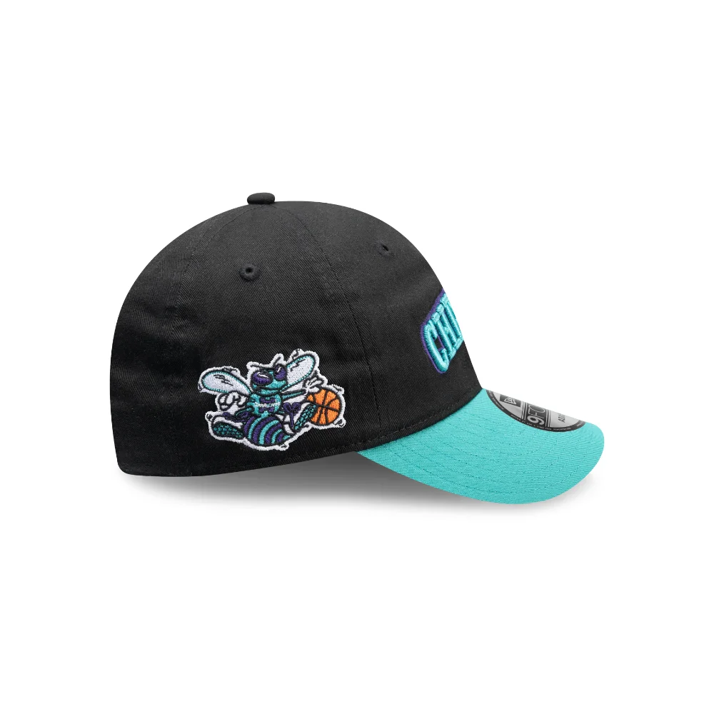כובע 9FORTY עם לוגו CHARLOTTE HORNETS