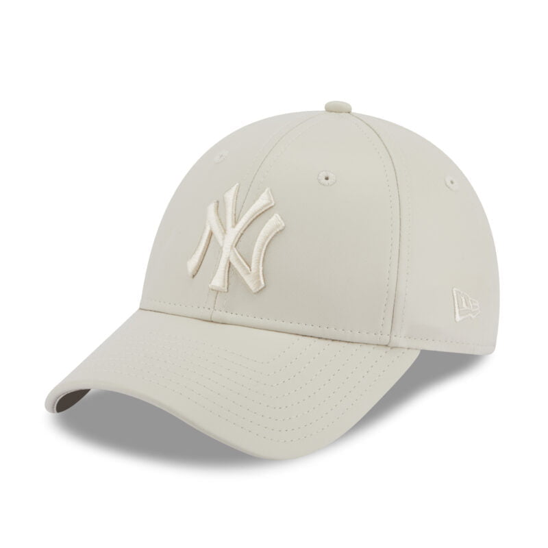 כובע 9FORTY עם לוגו NEW YORK YANKEES