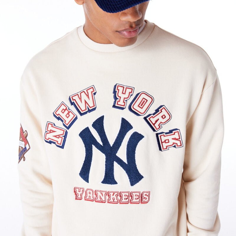 קפוצ’ון עם לוגו NEW YORK YANKEES