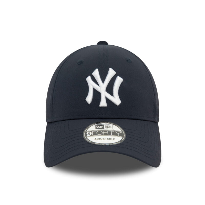 כובע 9FORTY עם לוגו NEW YORK YANKEES