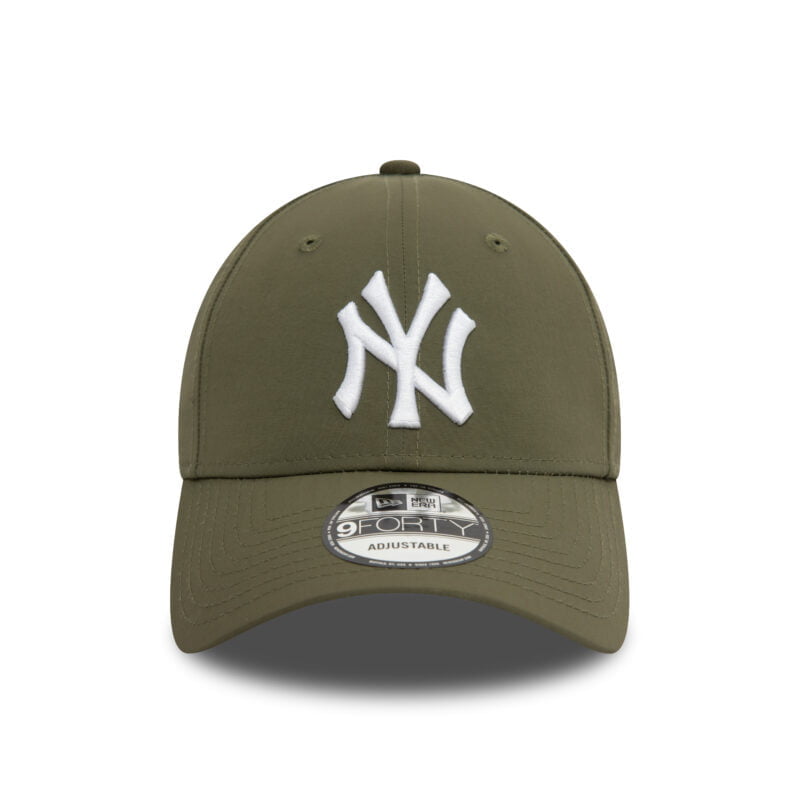 כובע 9FORTY עם לוגו NEW YORK YANKEES