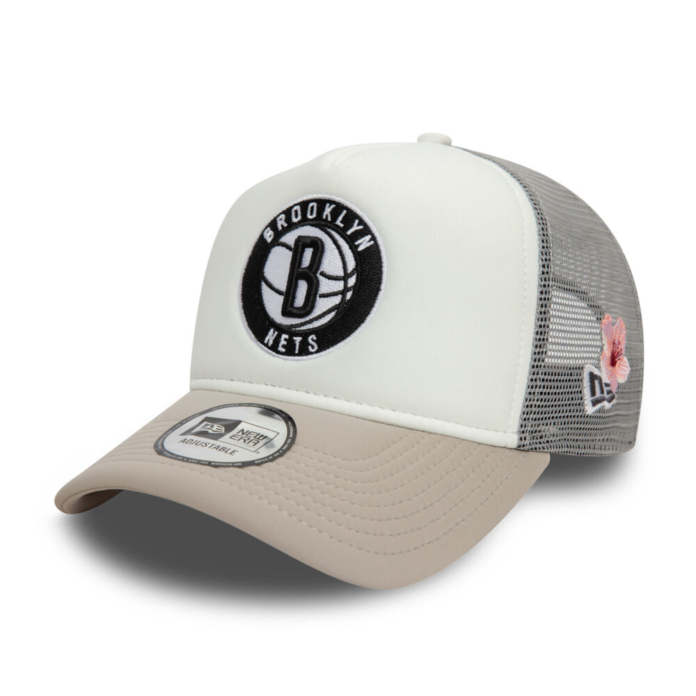 כובע רשת TRUCKER עם לוגו BROOKLYN NETS