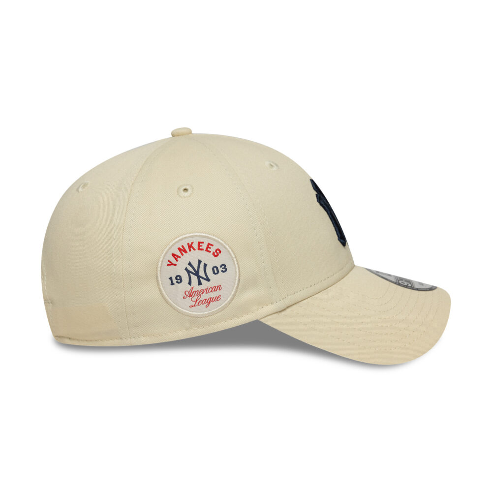 כובע 9FORTY עם לוגו NEW YORK YANKEES