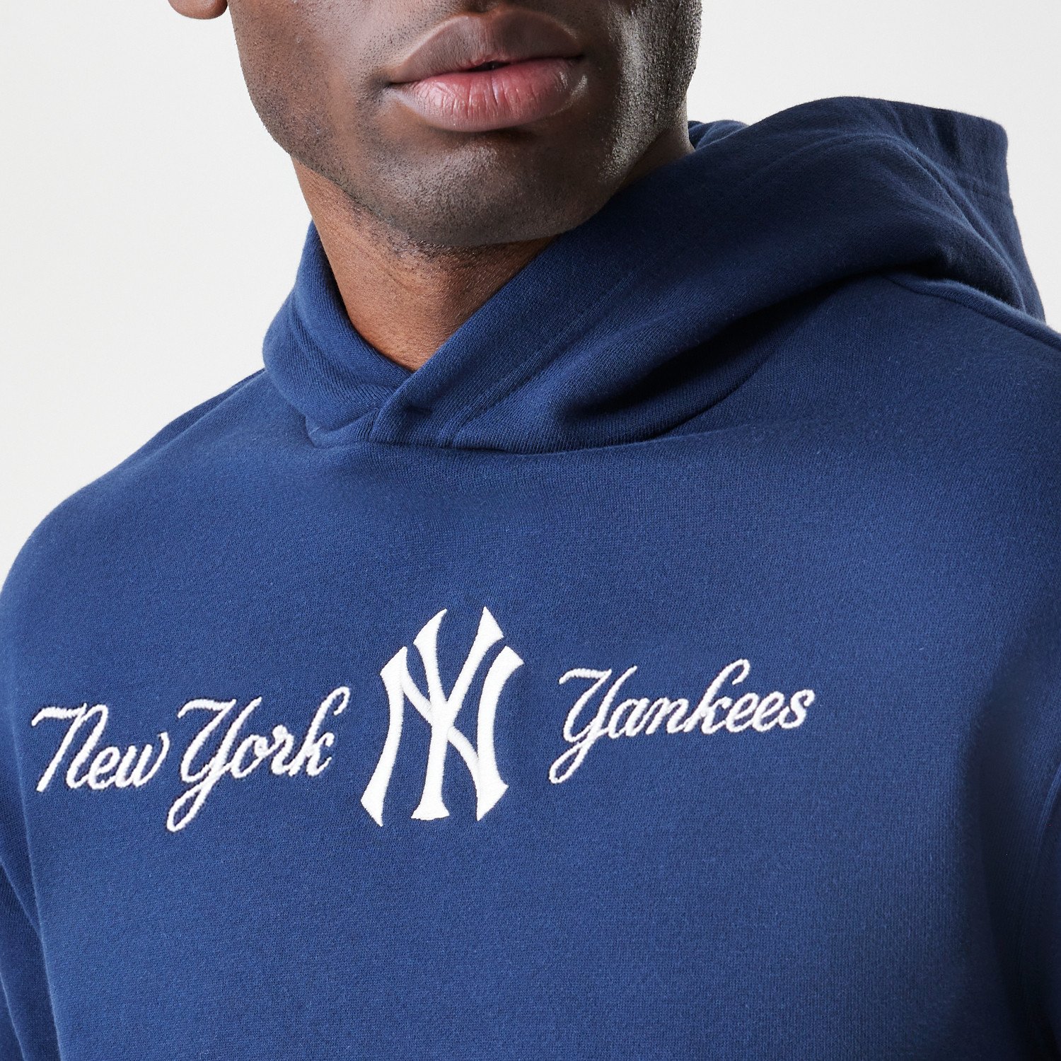 קפוצ'ון עם לוגו NEW YORK YANKEES