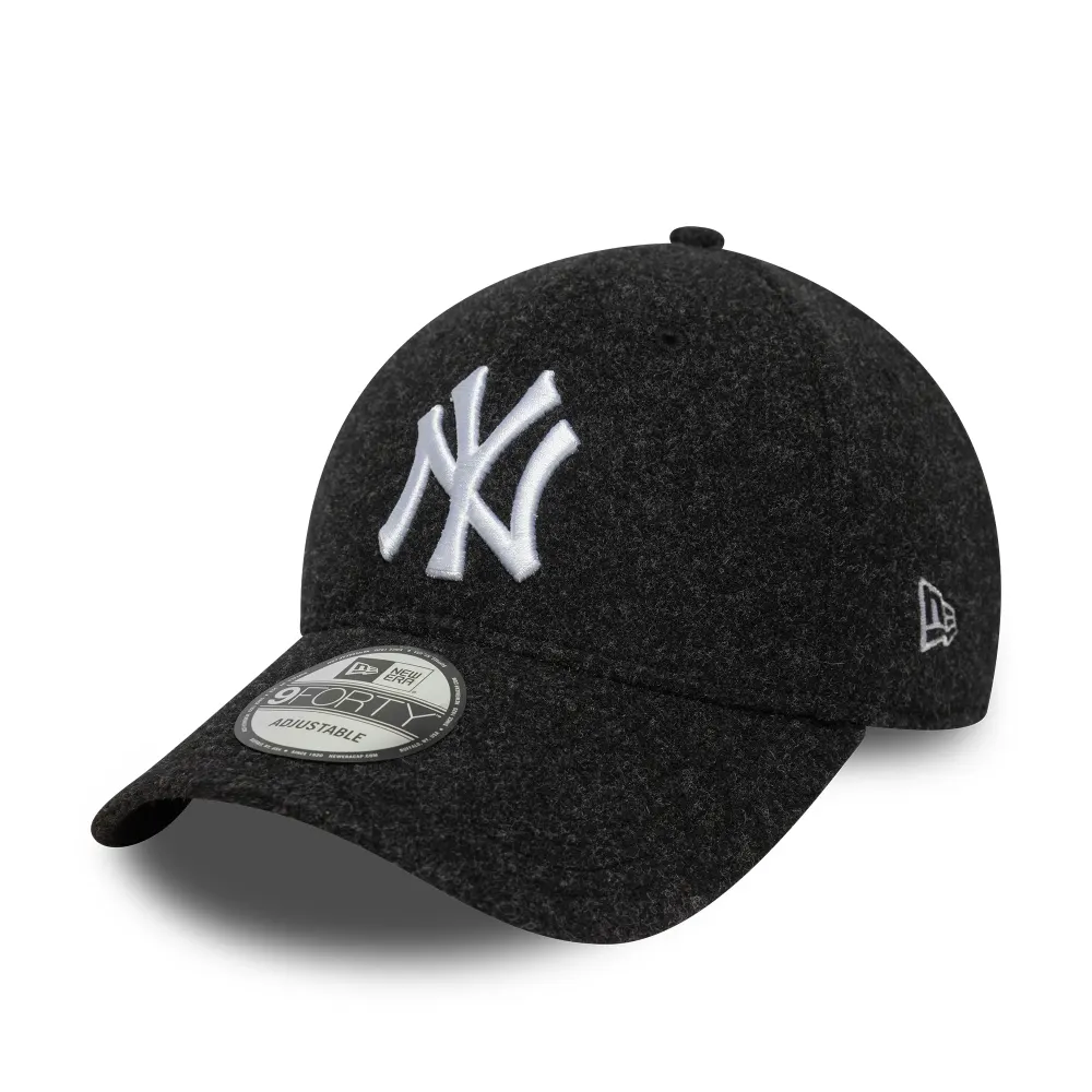 כובע 9FORTY עם לוגו NEW YORK YANKEES