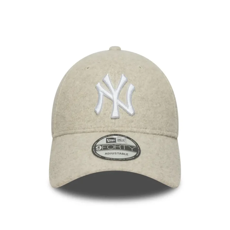 כובע 9FORTY עם לוגו NEW YORK YANKEES