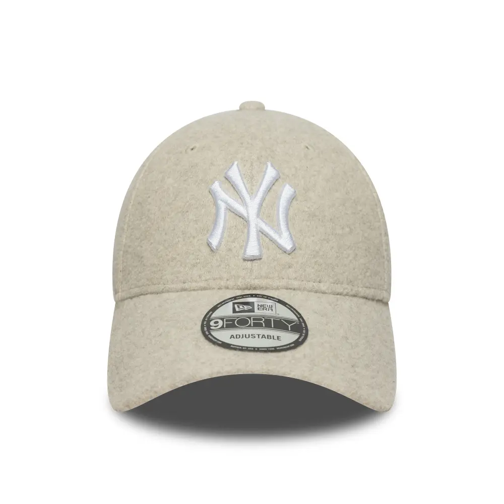כובע 9FORTY עם לוגו NEW YORK YANKEES