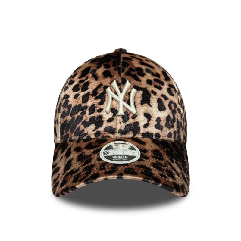 כובע 9FORTY עם לוגו NEW YORK YANKEES