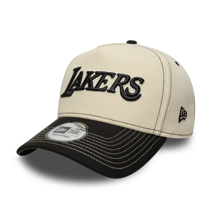 כובע E-FRAME עם לוגו LOS ANGELES LAKERS