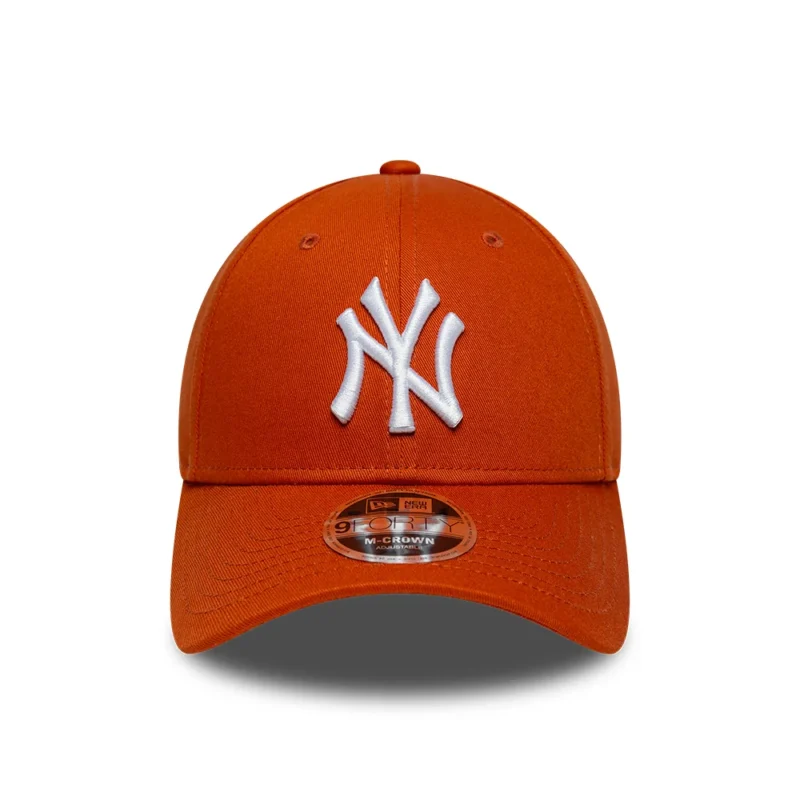 כובע 9FORTY עם לוגו NEW YORK YANKEES